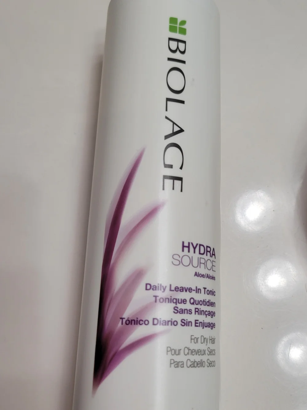 Biolage HydraSource Daily Leave-In Tonic Conditioner - White with Purple Cap